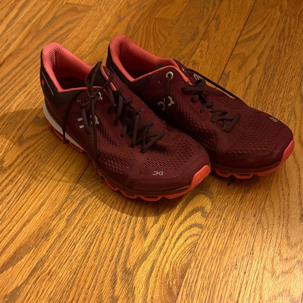 OnCloud Running Athletic Shoes